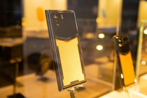 Đại gia Việt mua quà gì tặng vợ nhân dịp 8/3?