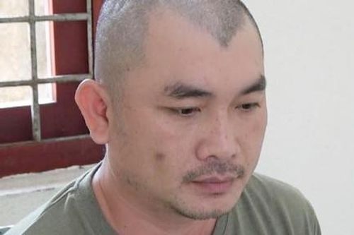 Ghen tuông, gã đàn ông mang búa đi tìm người yêu cũ đánh bị thương