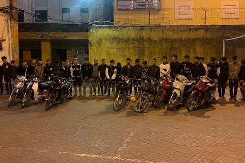 Triệu tập hơn 100 thanh thiếu niên mang hung khí để giải quyết mâu thuẫn
