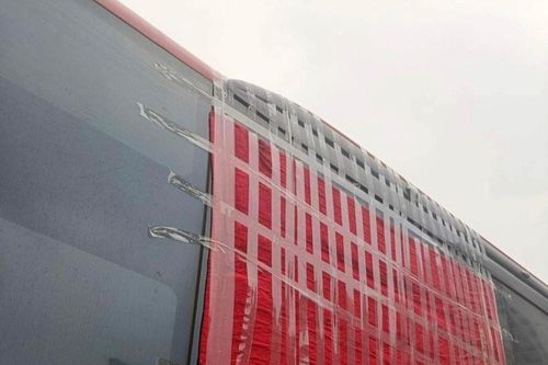 Nhóm 'trẻ trâu' chuyên ném vỡ cửa kính xe ô tô trên Quốc lộ