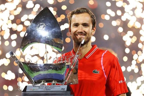 Daniil Medvedev: Hoàn thành 'cú hattrick' danh hiệu sân cứng, tạm thay thế uy quyền Novak Djokovic thống trị ATP Tour