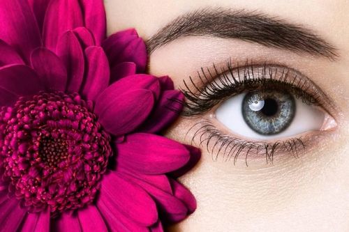 Mẹo đơn giản để có đôi mắt sáng, khỏe, lấp lánh tự nhiên