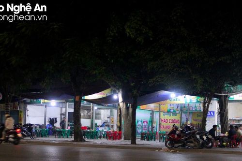 Công an tăng cường xử phạt nồng độ cồn, nhiều quán nhậu ở thành Vinh vắng hoe