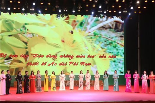 Tôn vinh những giá trị của tà áo dài truyền thống
