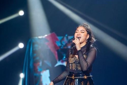Hồng Minh - Quán quân Giọng hát Việt nhí 2015 chiến thắng cuộc thi hát tiếng Anh