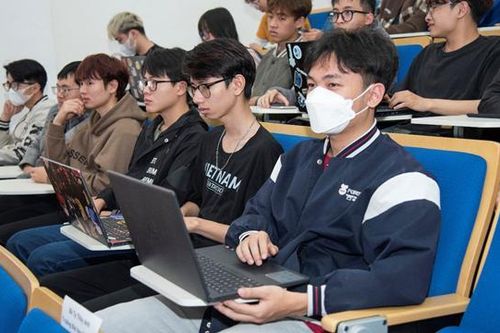Thúc đẩy quốc tế hóa giáo dục đại học ở Việt Nam