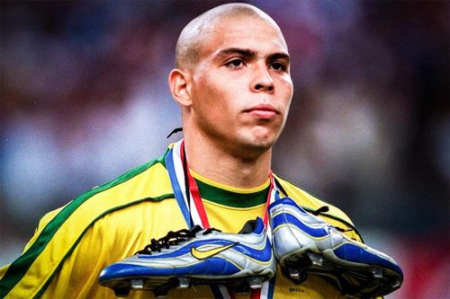 Ronaldo 'béo' lên tiếng về bí ẩn năm 1998