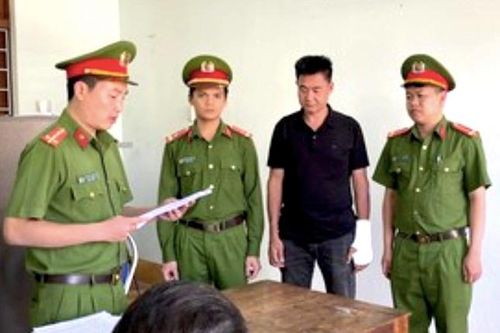 Vụ xe tải đè bẹp ôtô con trên đèo Lò Xo: Bắt tạm giam tài xế