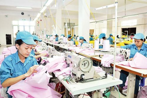 Tạo cơ hội cho phụ nữ trong quá trình chuyển đổi số tại Việt Nam
