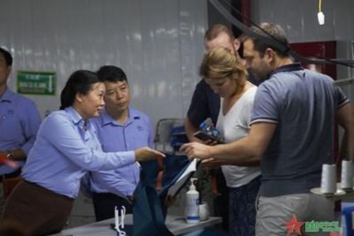 Nỗ lực vượt khó, thành công của các nữ quân nhân