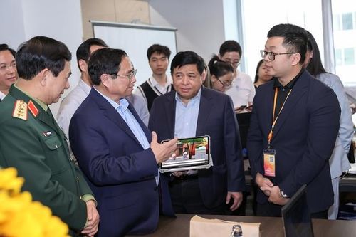 Thủ tướng Phạm Minh Chính: Xây dựng cơ chế, chính sách để thúc đẩy đổi mới sáng tạo