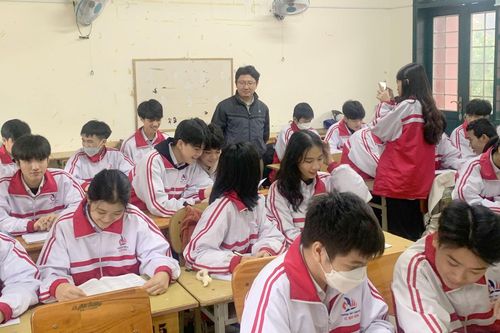 Người 'gieo mầm' học sinh giỏi quốc gia trên đất lửa