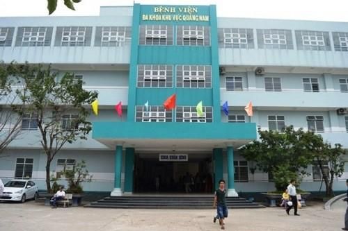 Nữ bệnh nhân rơi từ tầng cao bệnh viện xuống đất tử vong