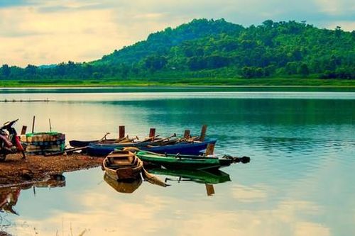 Cần bảo tồn bản sắc văn hóa dân tộc