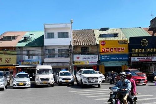 Đà Lạt: Hai người trúng thầu bãi giữ xe với giá 'khủng' muốn 'quay xe'