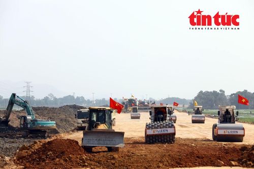Tăng tốc thi công, đảm bảo tiến độ cán đích cao tốc Quốc lộ 45 - Nghi Sơn