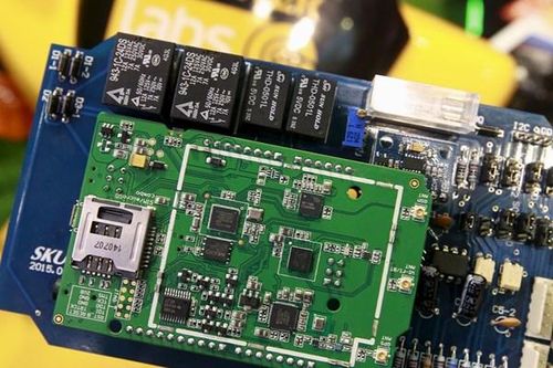 Hàng tồn kho của các nhà sản xuất chip Hàn Quốc tăng lên mức cao nhất trong gần 26 năm