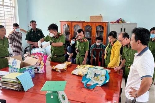 An Giang: Bắt 2 đối tượng trong vụ vận chuyển 18,6kg ma túy từ Campuchia về Việt Nam