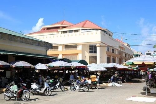Tỉnh Quảng Ninh: Khởi tố nữ tiểu thương đâm người tại chợ Tiên Yên