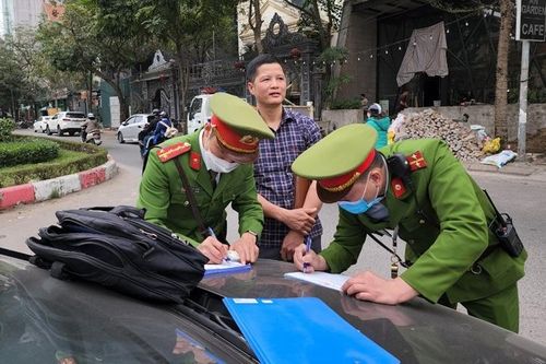 Hà Đông (Hà Nội): Ra quân xử lý vi phạm vỉa hè, lòng đường