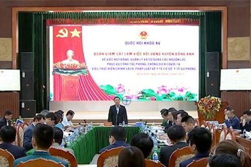 Y tế cơ sở khó tuyển cán bộ chuyên môn