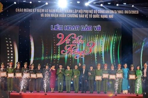Tổng kết và trao giải cuộc thi 'Tự hào người nữ chiến sĩ CAND'