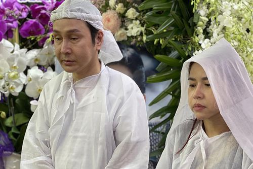 Vũ Luân, Bình Tinh thất thần trong đám tang cha nuôi - NSƯT Vũ Linh