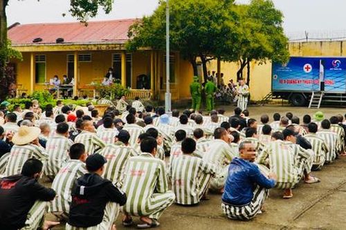 Quảng Bình: Khám sàng lọc bệnh lao cho khoảng 700 phạm nhân