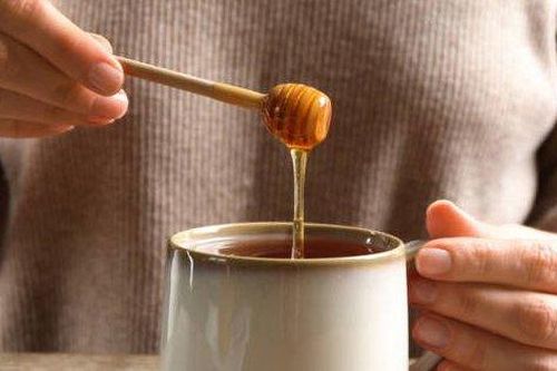 Kết hợp mật ong với quế mang lại lợi ích bất ngờ cho người đái tháo đường