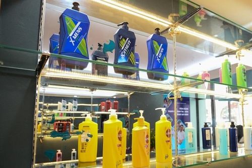 Hóa mỹ phẩm, thực phẩm chức năng giả 'bủa vây' người dùng