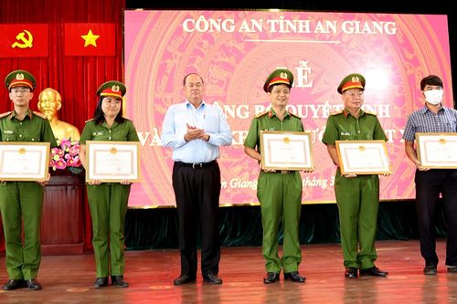 An Giang khen thưởng vụ bắt 18,6 kg ma túy