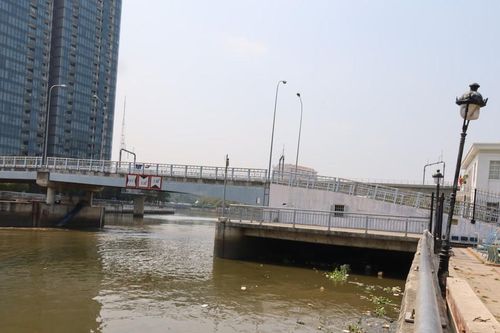Xử lý nghiêm tình trạng vứt rác và lấn chiếm hệ thống thoát nước