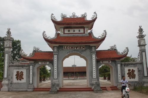 Những nữ học sĩ nổi danh sử Việt