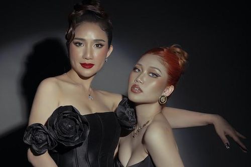 MC Cát Tường nóng bỏng bên con gái cao 1m73
