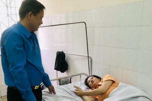 Đình chỉ 1 tháng với giám đốc nước ngoài hành hung nữ công nhân