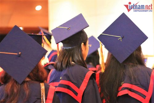 Bộ GD-ĐT bác đề xuất nghệ sĩ nhân dân tương đương tiến sĩ