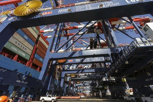 Trung Quốc lên tiếng về cáo buộc cần cẩu container là thiết bị gián điệp ở Mỹ