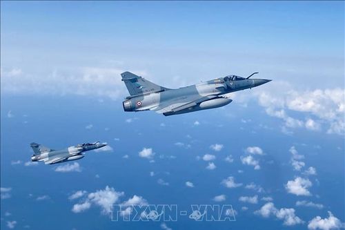 NATO lần đầu thực thi sứ mệnh giám sát bầu trời ngay sát cửa ngõ của Nga