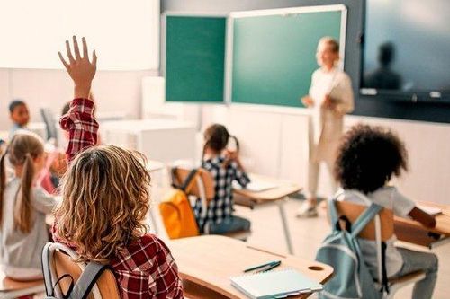 Ưu điểm của hệ thống giáo dục Pháp, so với Mỹ, Anh khác như thế nào?