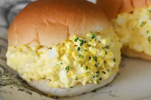 Cách làm bánh mì trứng mềm mịn, đủ chất cho bữa sáng