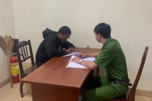 Đắk Lắk: Bắt 5 thanh niên chặn đường cướp xe máy