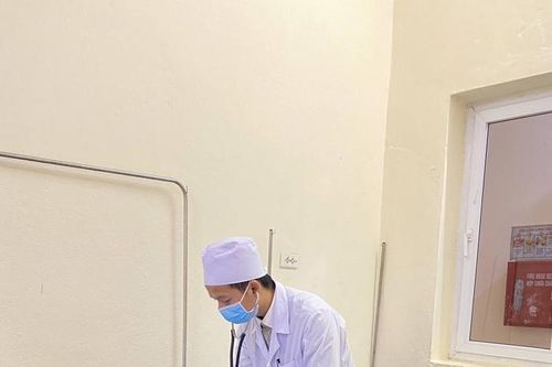 Đưa bác sĩ về vùng khó: Người dân được tiếp cận dịch vụ chăm sóc sức khỏe chất lượng