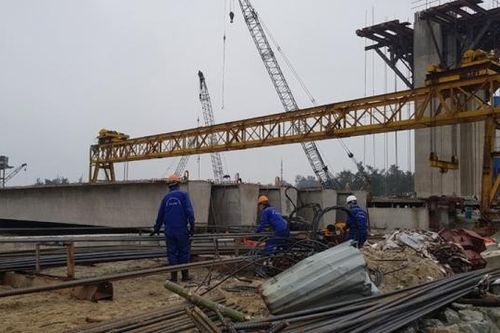 Thừa Thiên – Huế: Yêu cầu chủ đầu tư, nhà thầu xây dựng thực hiện nghiêm các quy định về an toàn trong thi công xây dựng