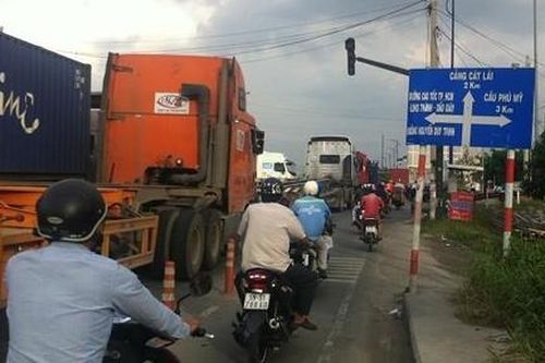 TPHCM: Đề xuất chỉ định nhà thầu phụ để đẩy nhanh dự án mở rộng đường Đồng Văn Cống