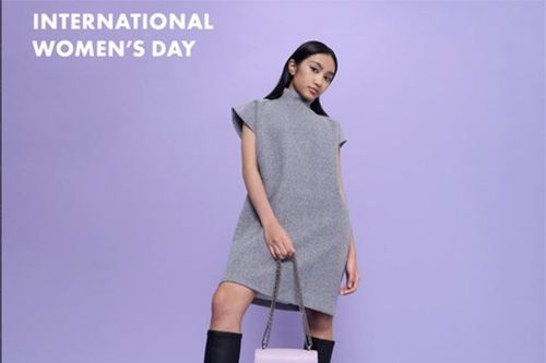 Nhờ bị bắt nạt trên mạng cô gái trở thành người nổi tiếng