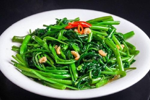 Mẹo giúp món rau xào luôn xanh mướt, giòn ngon
