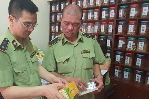 Hà Nội kiểm soát chặt sản phẩm hỗ trợ đau xương khớp, giảm cân… có nguy cơ pha trộn chất cấm