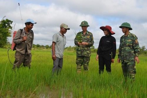 'Đồn là nhà, biên giới là quê hương, đồng bào các dân tộc là anh em ruột thịt'