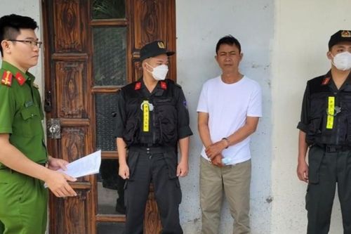 Đình chỉ hoạt động Trung tâm dạy nghề Hàng Giang