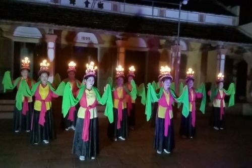 Nghệ thuật trình diễn dân gian 'Múa đèn chạy chữ' ở Thanh Hóa được công nhận di sản quốc gia